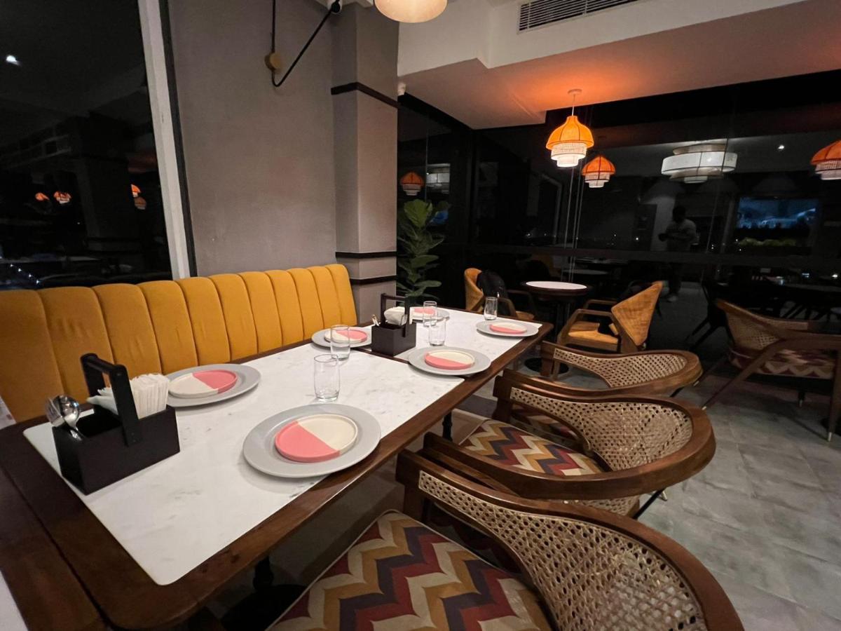 The Convoy Hotel Dibrugarh Dış mekan fotoğraf