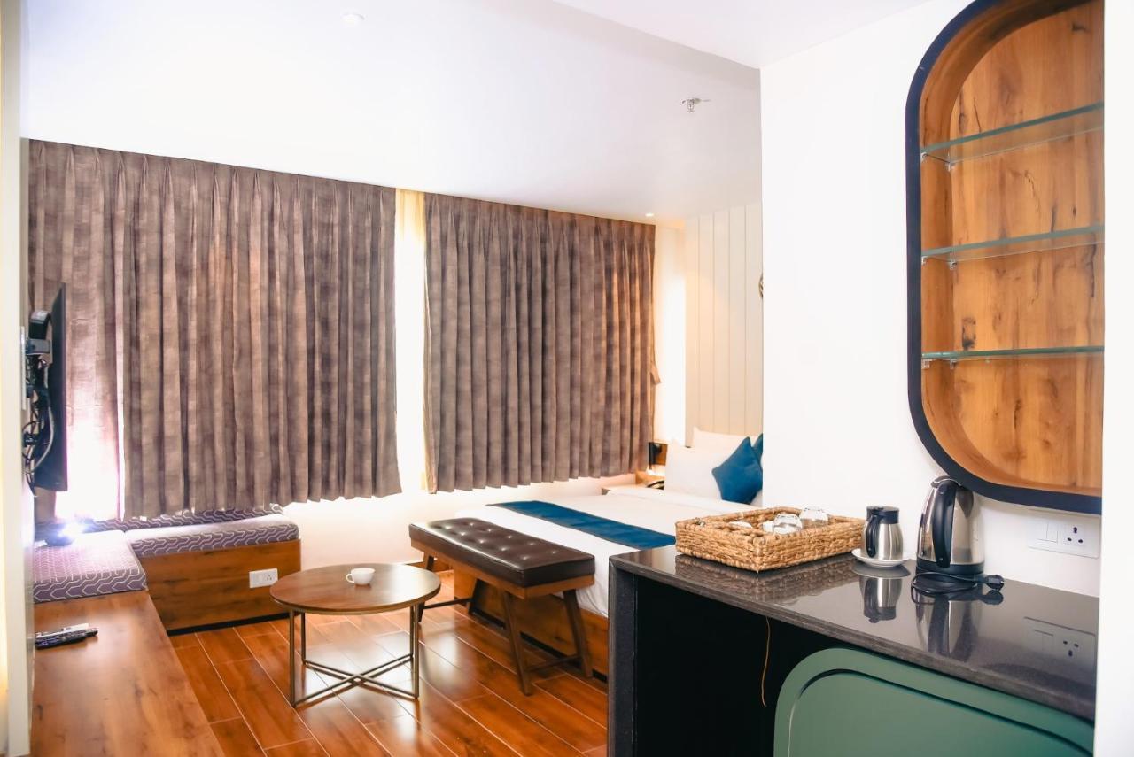 The Convoy Hotel Dibrugarh Dış mekan fotoğraf