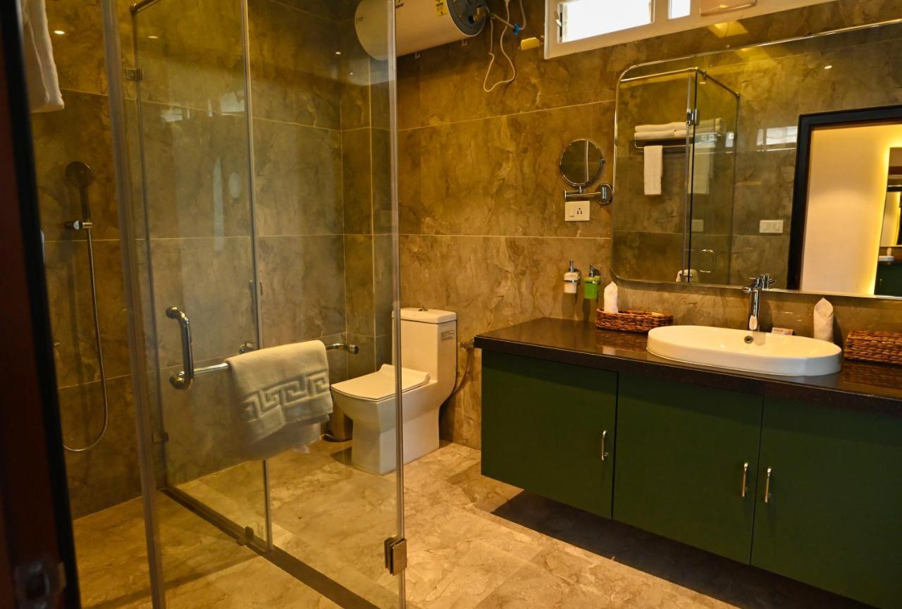 The Convoy Hotel Dibrugarh Dış mekan fotoğraf